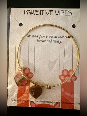 NIP Pawsitive Energy Cat Lover Bracelet Handmade Stainless Steel Goldtone
